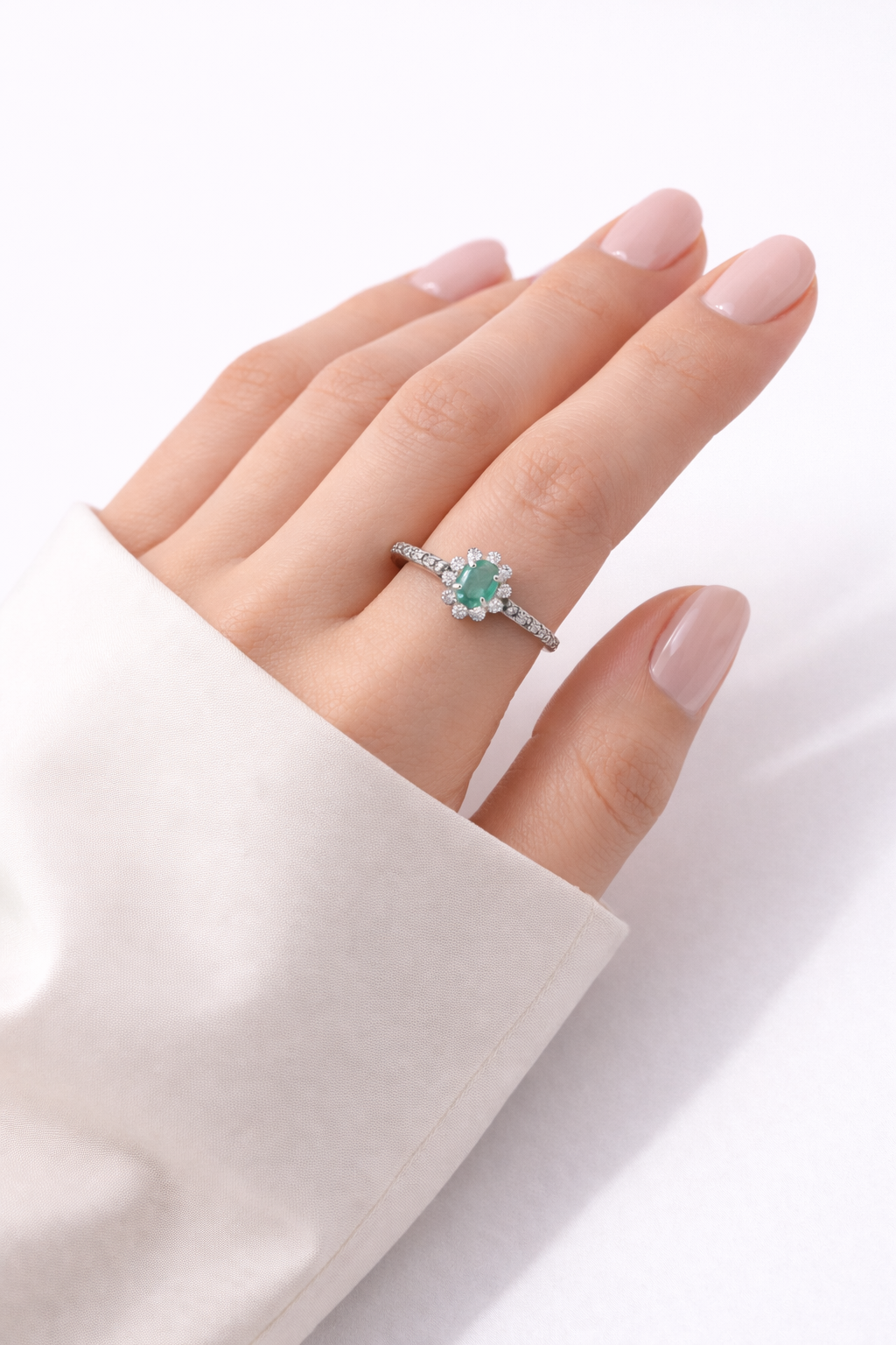 ANILLO LUCIA EMERALD